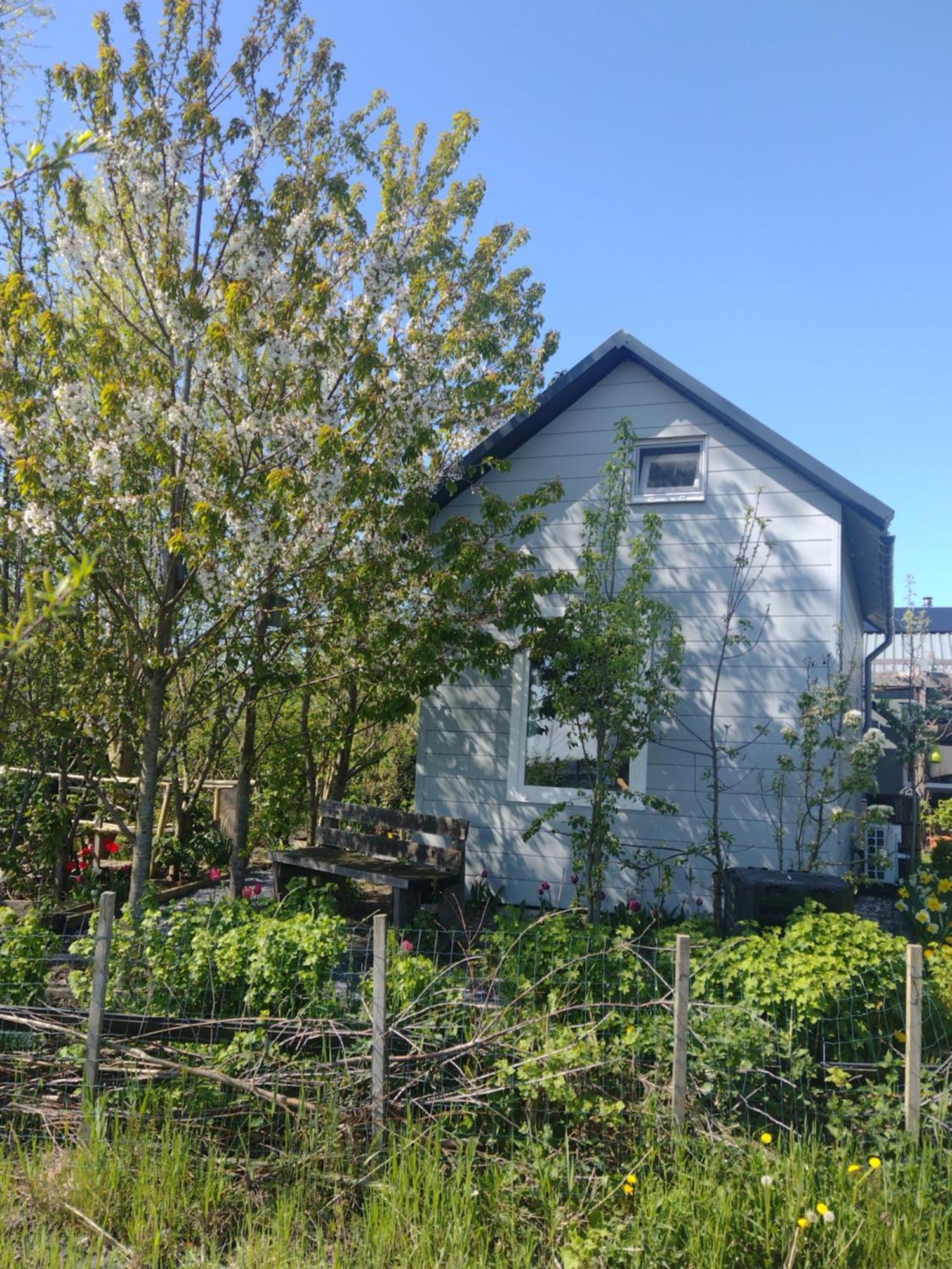 Tuinhuisje In Het Groen Almere Extérieur photo